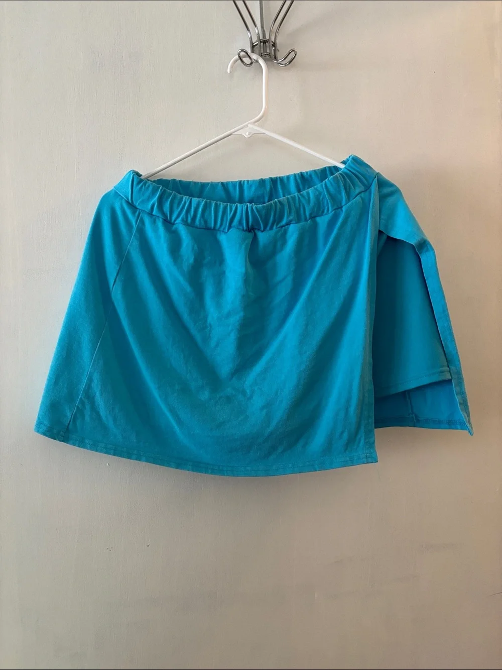 Source Unknown Sleeveless Tank Top - and skort  set. Turquoise